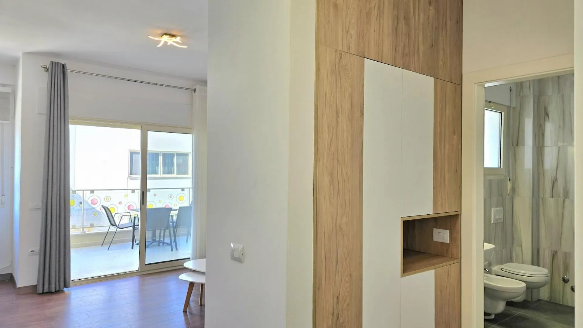 Cozy Coastal Retreat With Pool Access Appartement Plazhi San Pietro Albanië