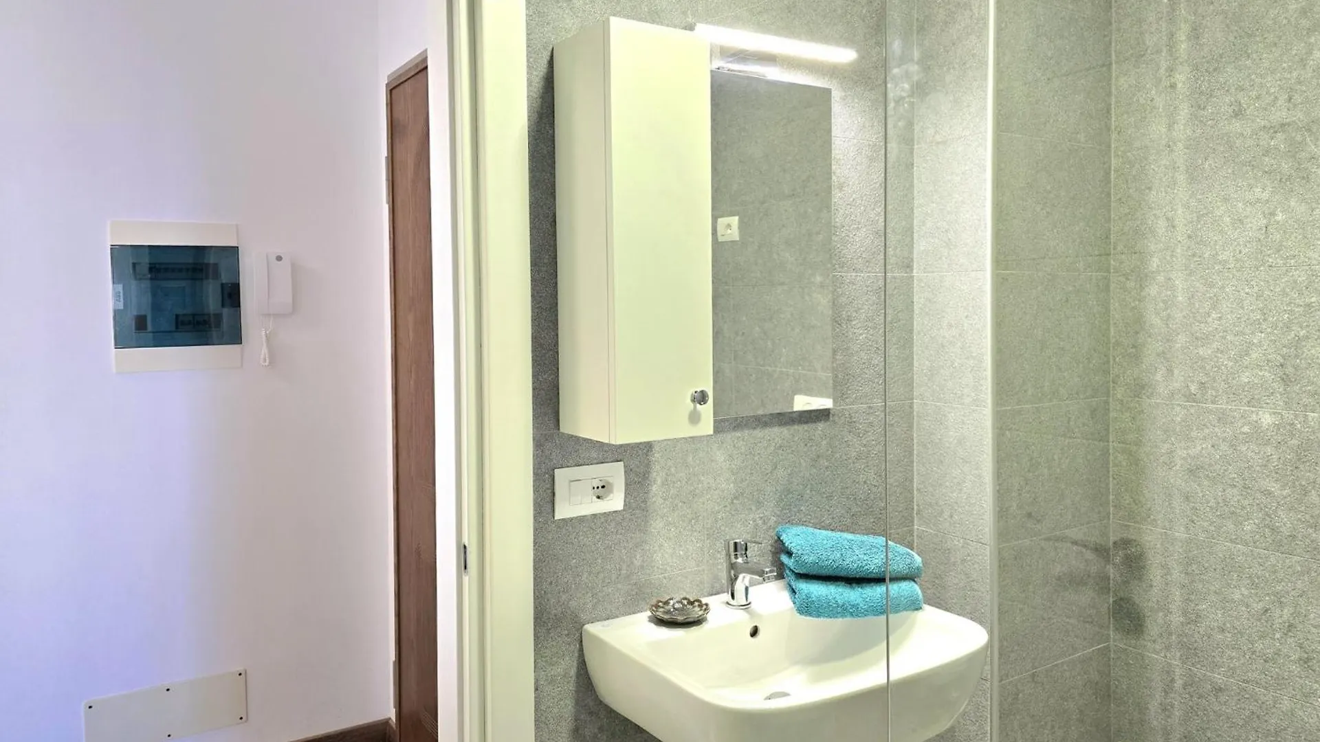 Cozy Coastal Retreat With Pool Access Appartement Plazhi San Pietro