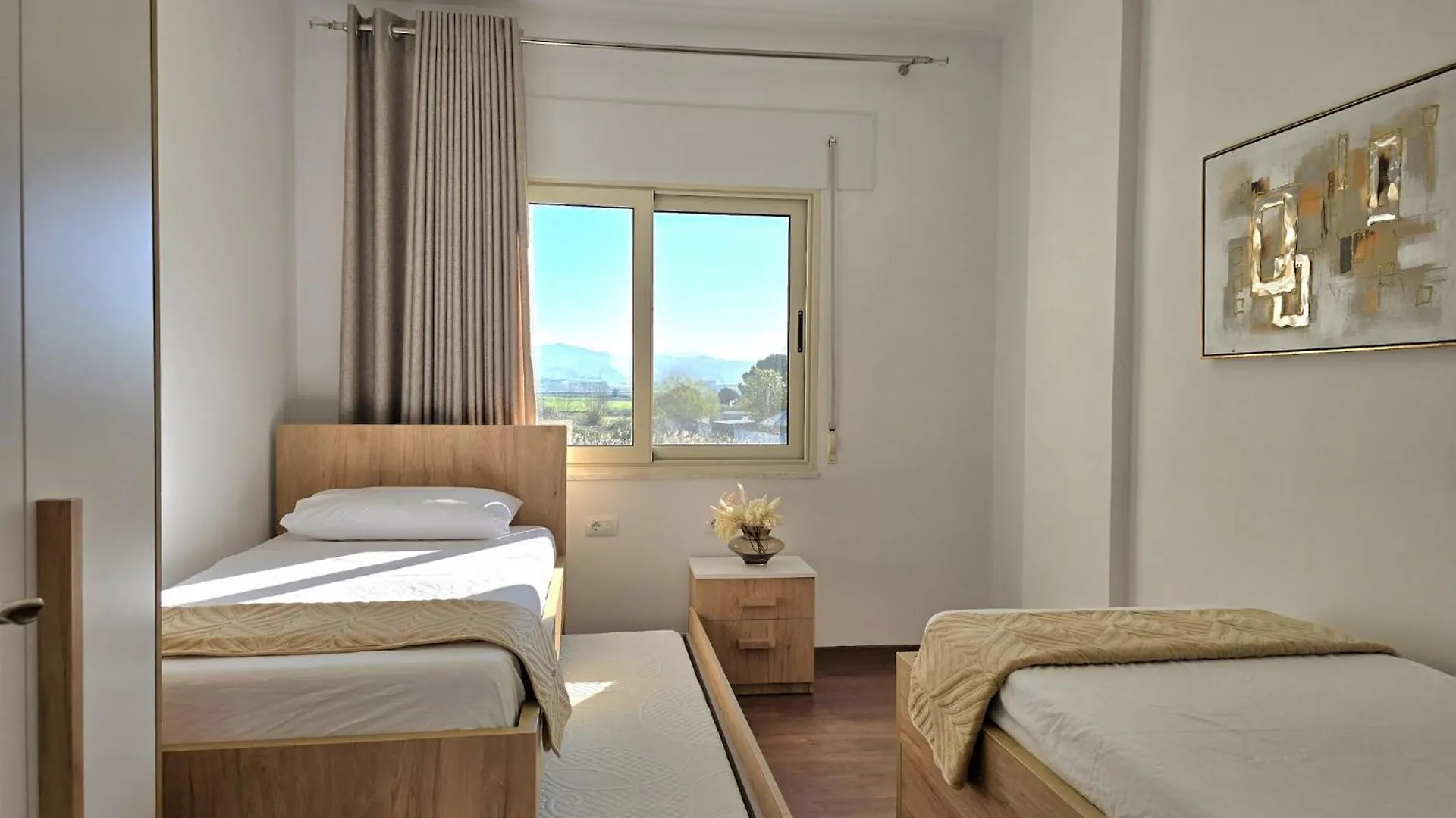 Cozy Coastal Retreat With Pool Access Appartement Plazhi San Pietro Albanië