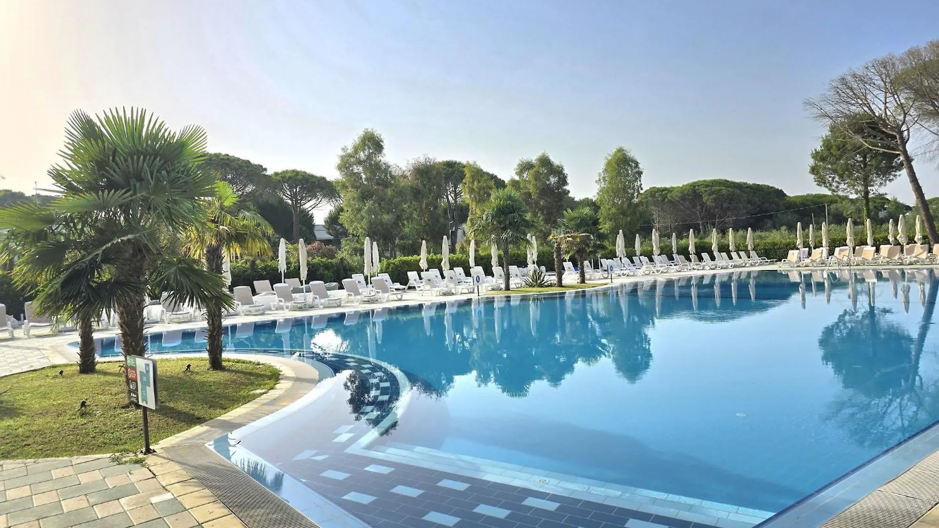 Cozy Coastal Retreat With Pool Access Appartement Plazhi San Pietro